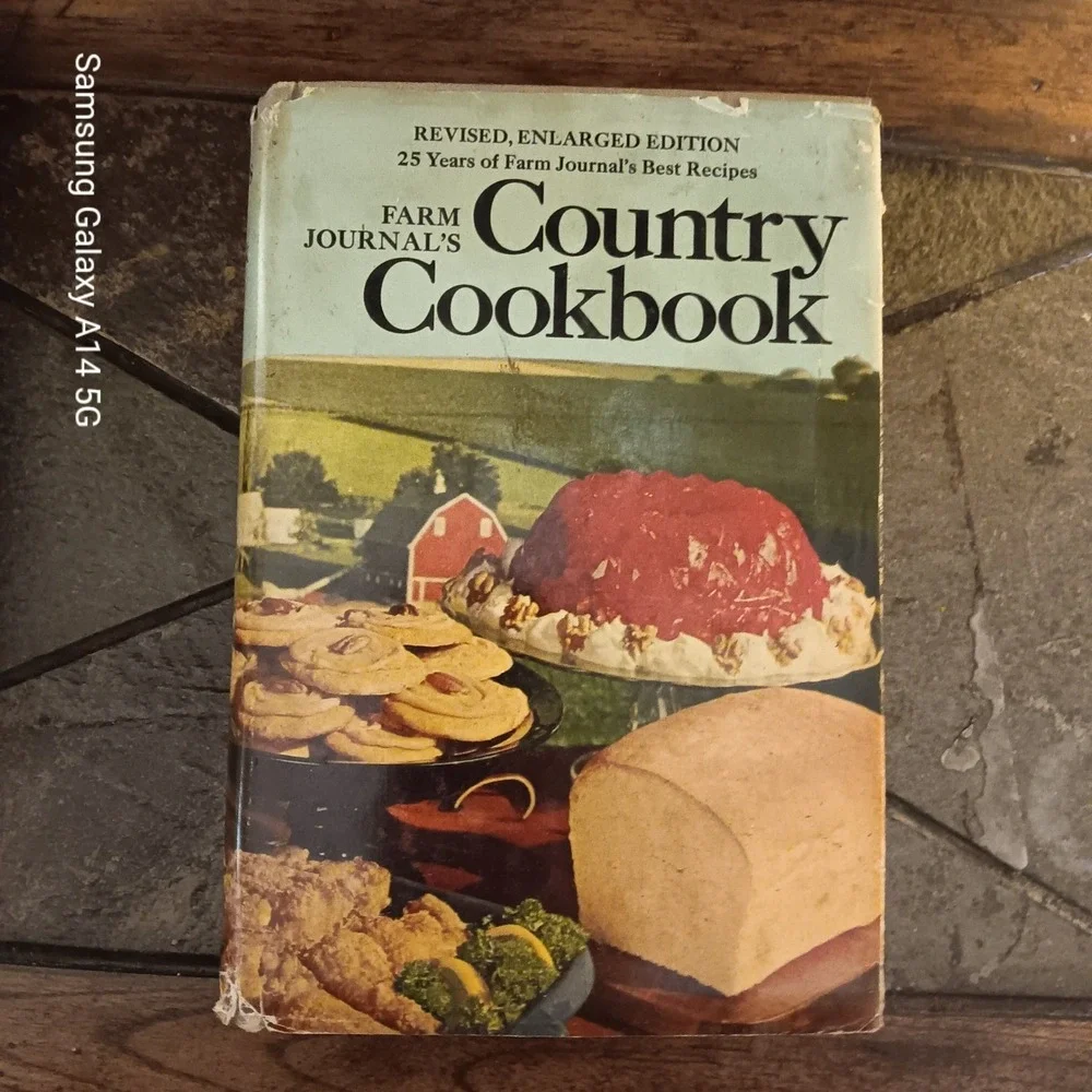 Farm Journal's Country Cookbook 1972 Revised Enlarged Edition Nell B Nichols HC